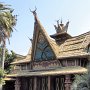 Tokyo Disneyland - Adventureland - Enchanted Tiki Room