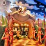 Tokyo Disneyland - Fantasyland - Queen of Hearts Banquet Hall