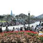 Tokyo Disneyland - Parade Crowd